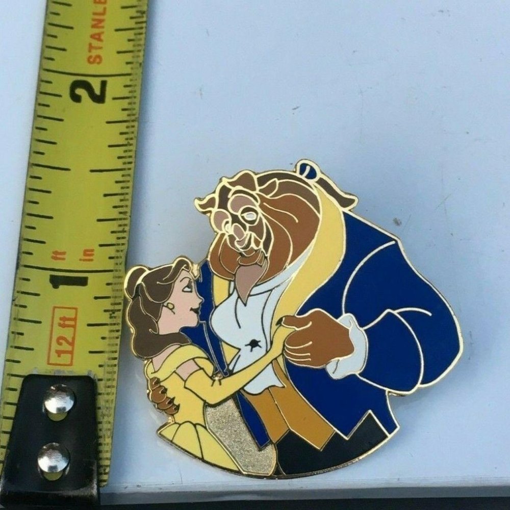 Disney Pin - Beast and Belle - Dreaming of a Great Wide Somewhere - 2001